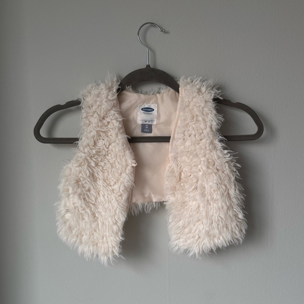Old Navy Girls Off-White Fuzzy Vest